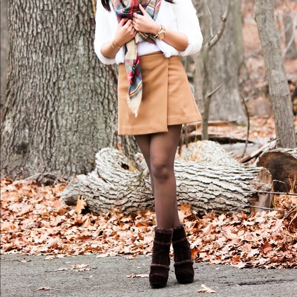 DVF Suede and Shearling Boots - Picture 7 of 7